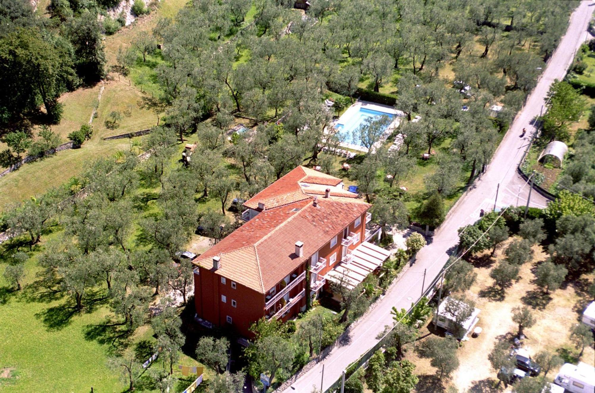מלון מאלצ'סינה Garni Casa Rabagno מראה חיצוני תמונה